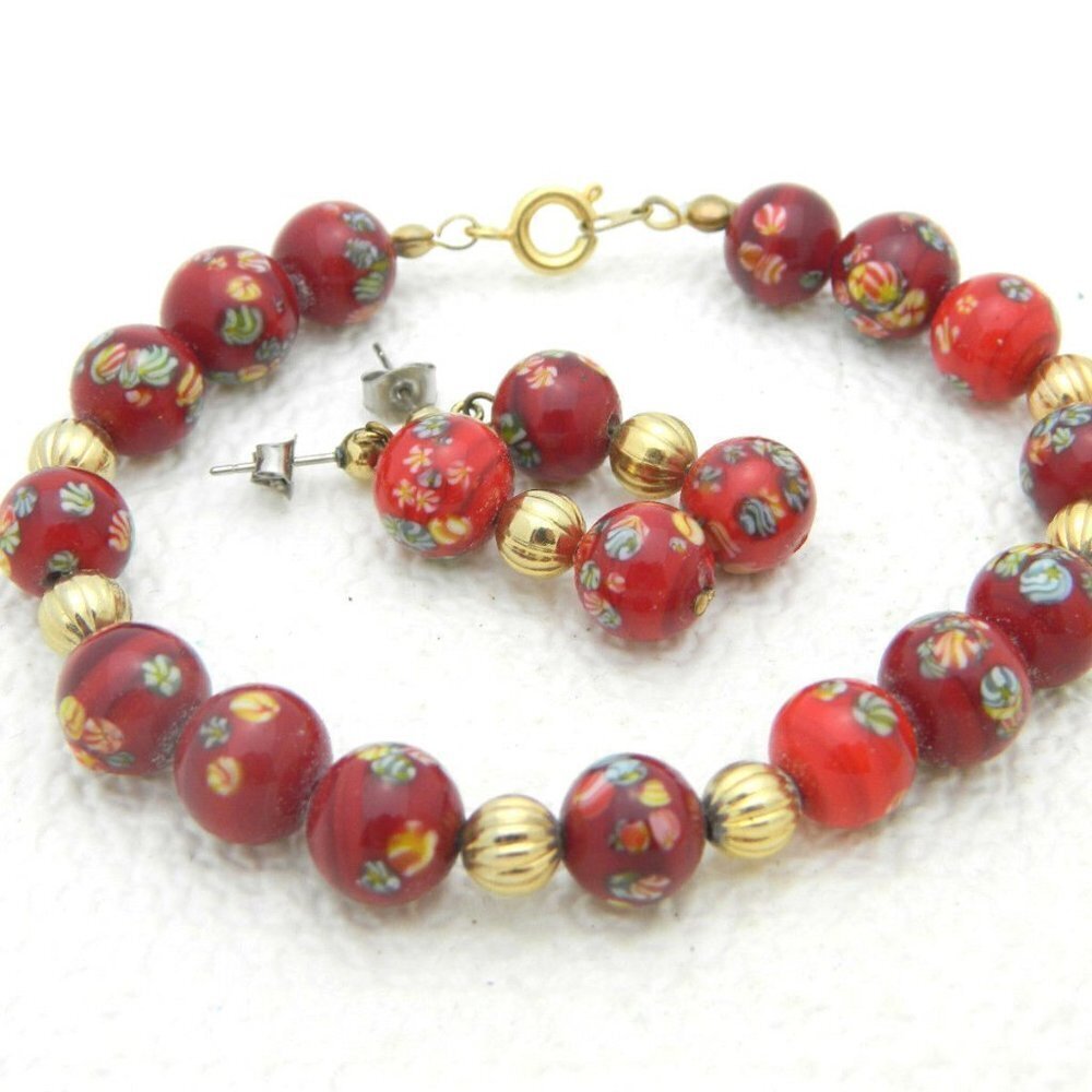 VTG Red Multi-Color Confetti Flower Art Glass Bead
